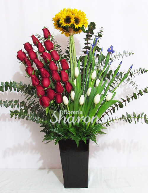 Arreglo Rosas Tulipanes Girasoles Valentina – Florería Sharon | Arreglos  Florales | Canasta Frutal | Envío de Flores | Arreglos condolencias |